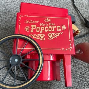 Popcorn maker